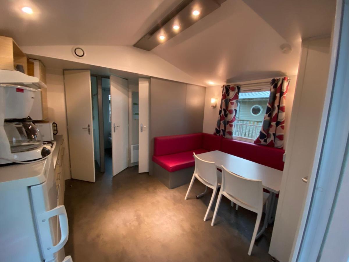 Camping Le Clos Savoye Biville-sur-Mer Exteriör bild