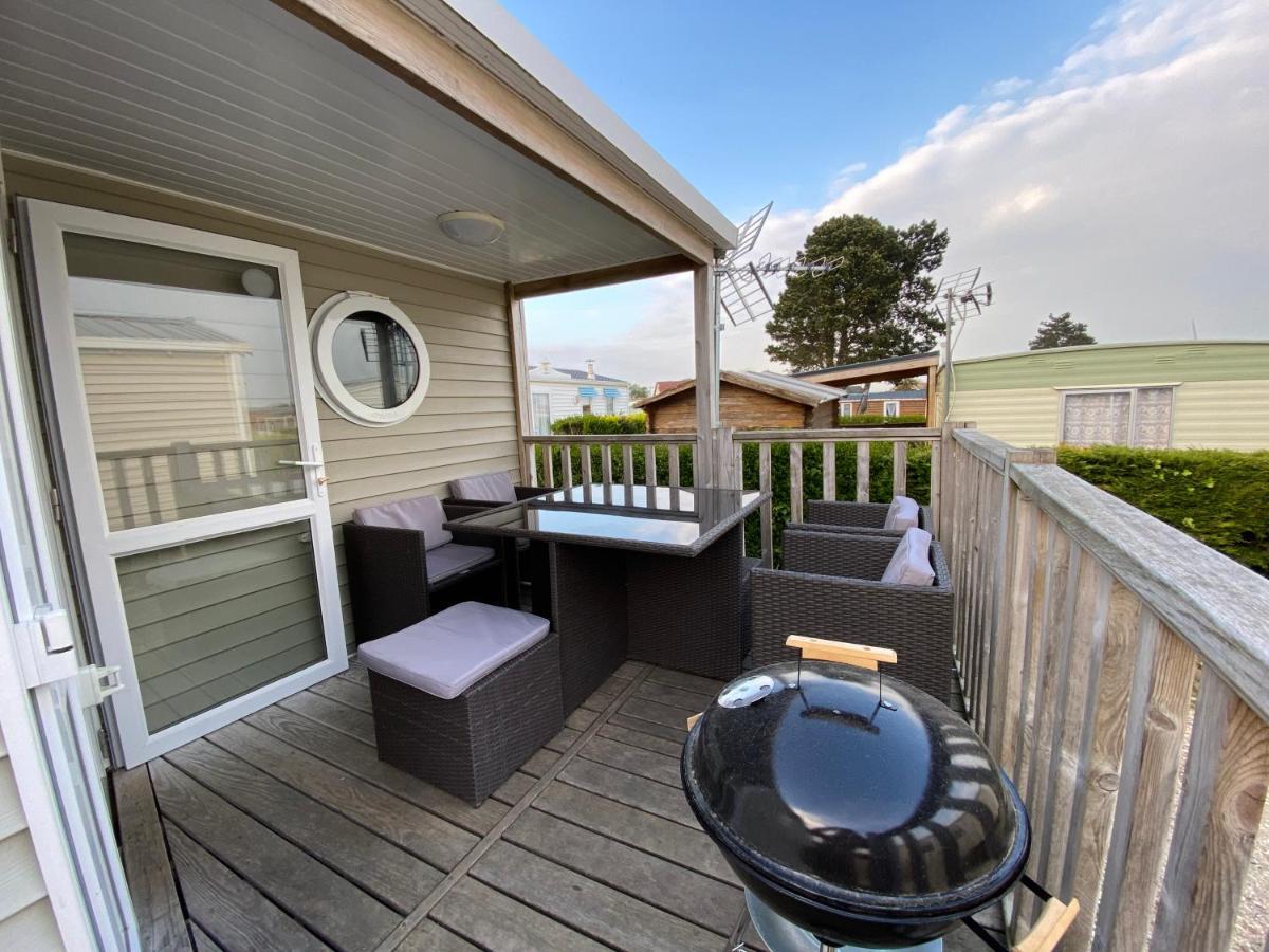 Camping Le Clos Savoye Biville-sur-Mer Exteriör bild