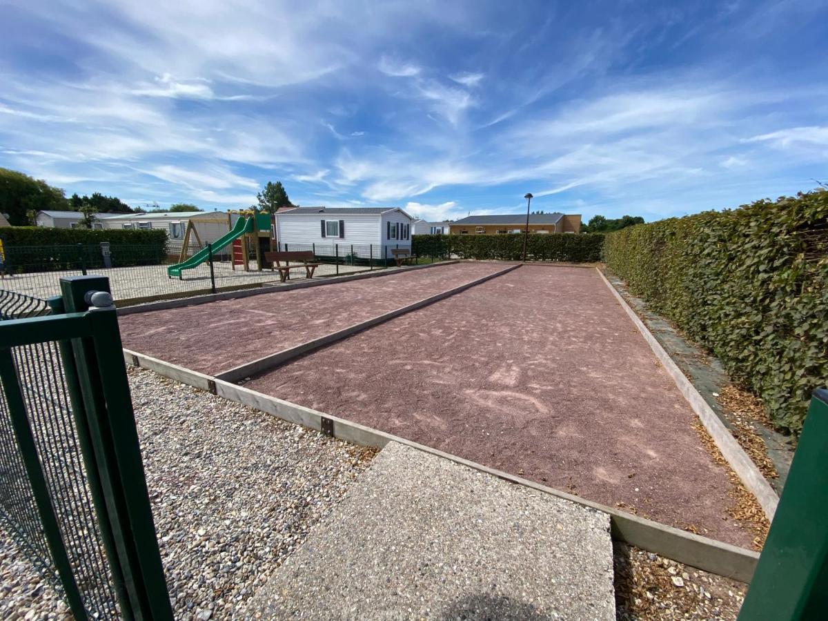 Camping Le Clos Savoye Biville-sur-Mer Exteriör bild